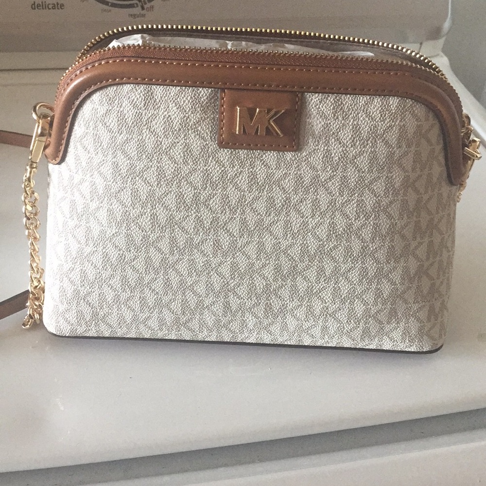 Michael kors Crossbody